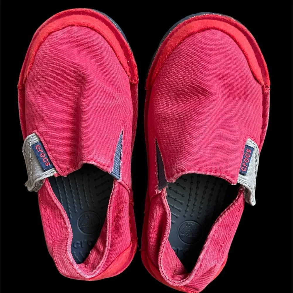 Crocs Toddler Red Black Slip-On Loafer Shoes Size 9 New